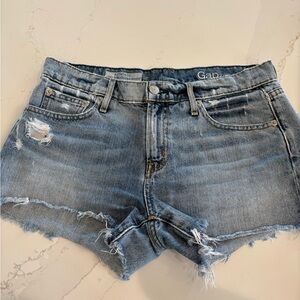 GAP Women's Frayed Hem Jean Shorts - Light Blue